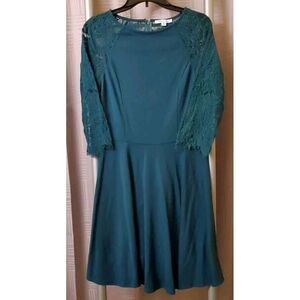 She & Sky Green Dress Lace Back & 3/4 Lace‎ Sleeve Size Large